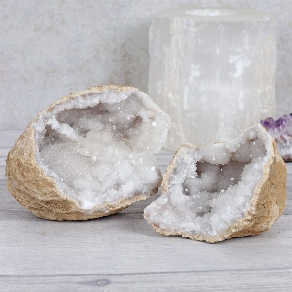 Medium White Quartz Geode - Image 3